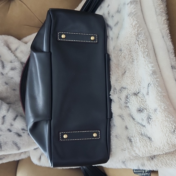 Dooney & Bourke, Black Leather Hobo Shoulder Bag - Picture 16 of 16